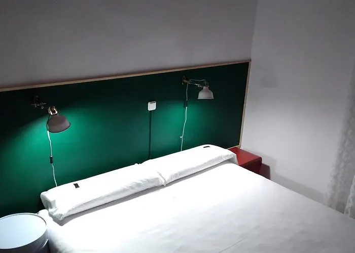 The Bridge Πανσιόν *